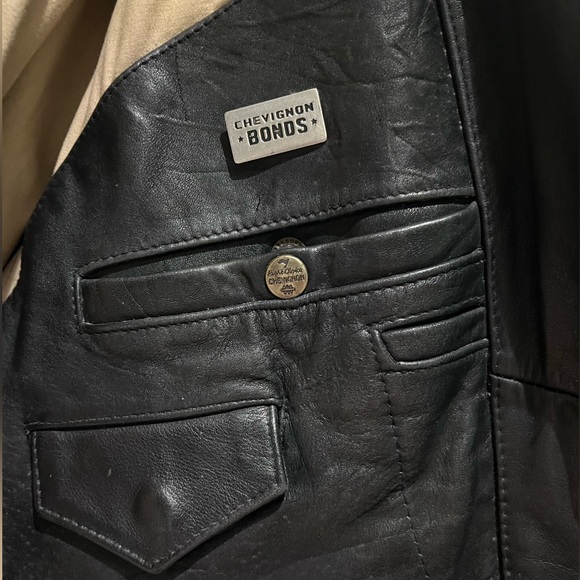 Vintage Chevignon Oversized Leather Jacket - Picture 5 of 6